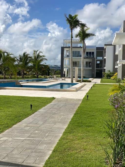 Napoles, Cana Bay Hard Rock. * Punta Cana